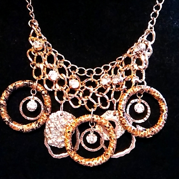 Jewelry - Nwt Faux Snakeskin & Gold Necklace Set